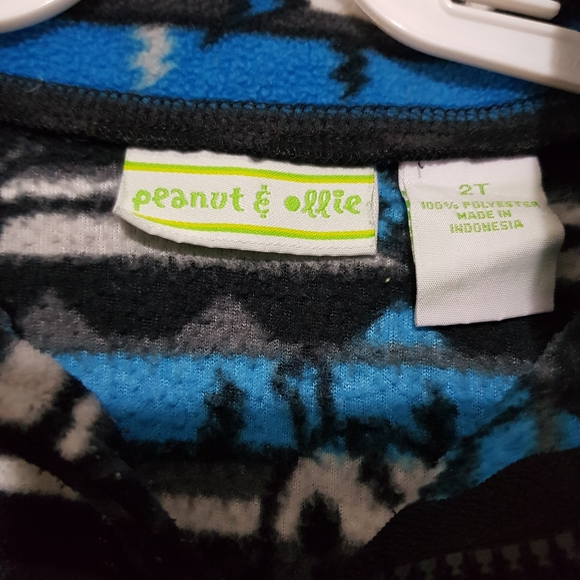 Skull Toddler Pullover - Picture 2 of 4